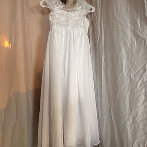 Elegant White Wedding Dress